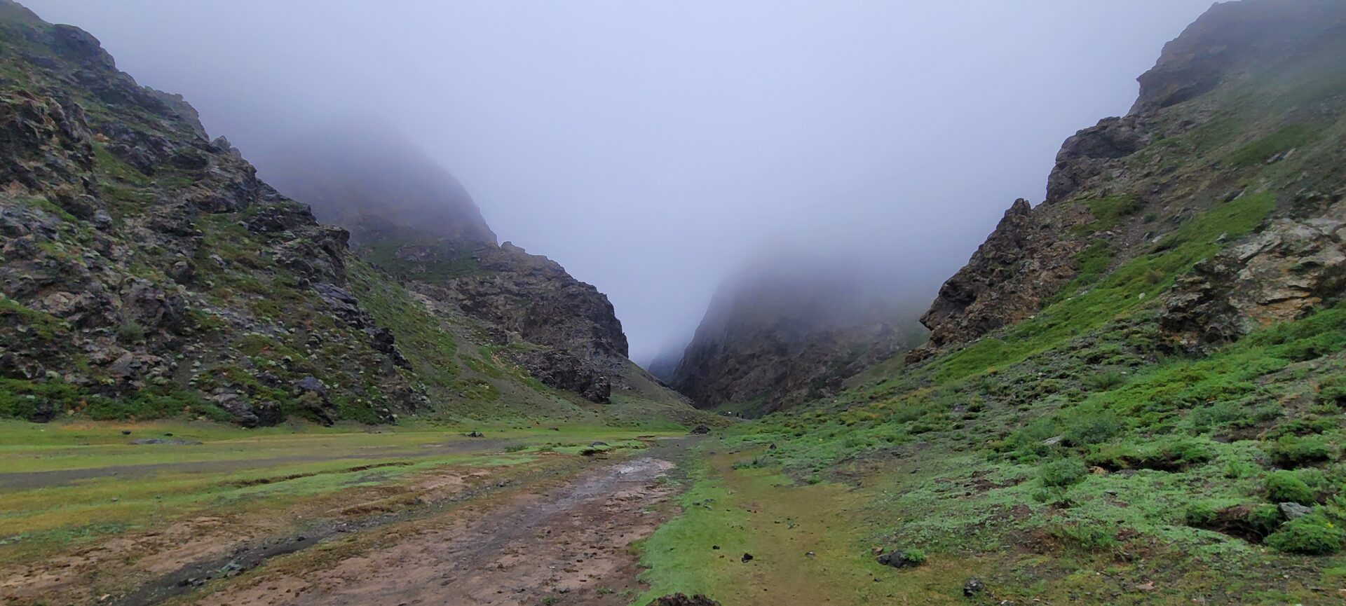 Yol Valley